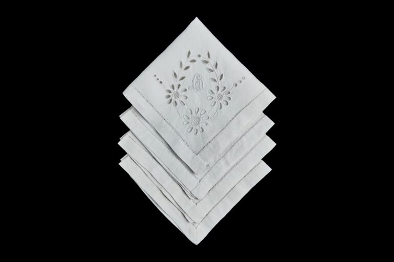 Vintage linen napkins with floral cutwork and embroidery, handmade in Portugal